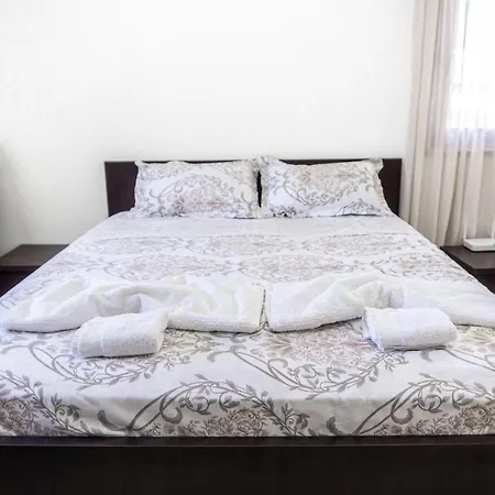 Apartment City Center 2 Bedroom Tirana